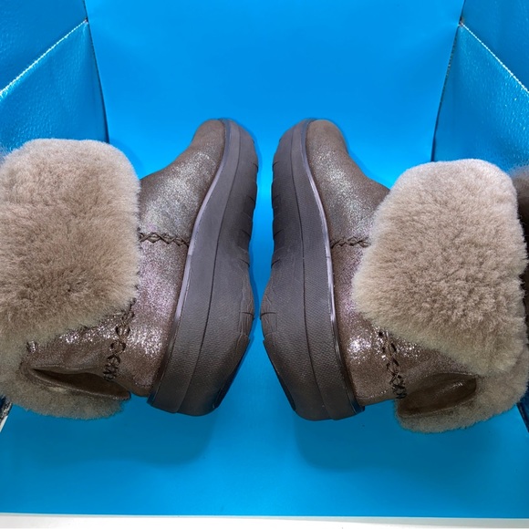 FitFlop MUKLUK SHORTY III Ladies Comfortable  Brown Shimmer Ankle Boots, Sz. 5US - Picture 7 of 9